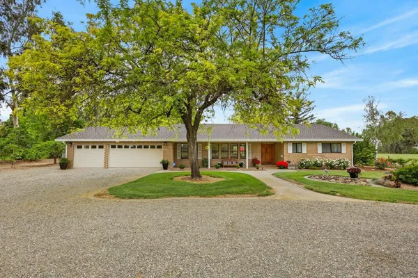 $1,550,000 | 35670 Yellowstone Avenue, Davis, CA 95616