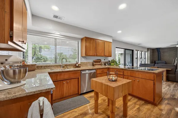 $1,550,000 | 35670 Yellowstone Avenue, Davis, CA 95616