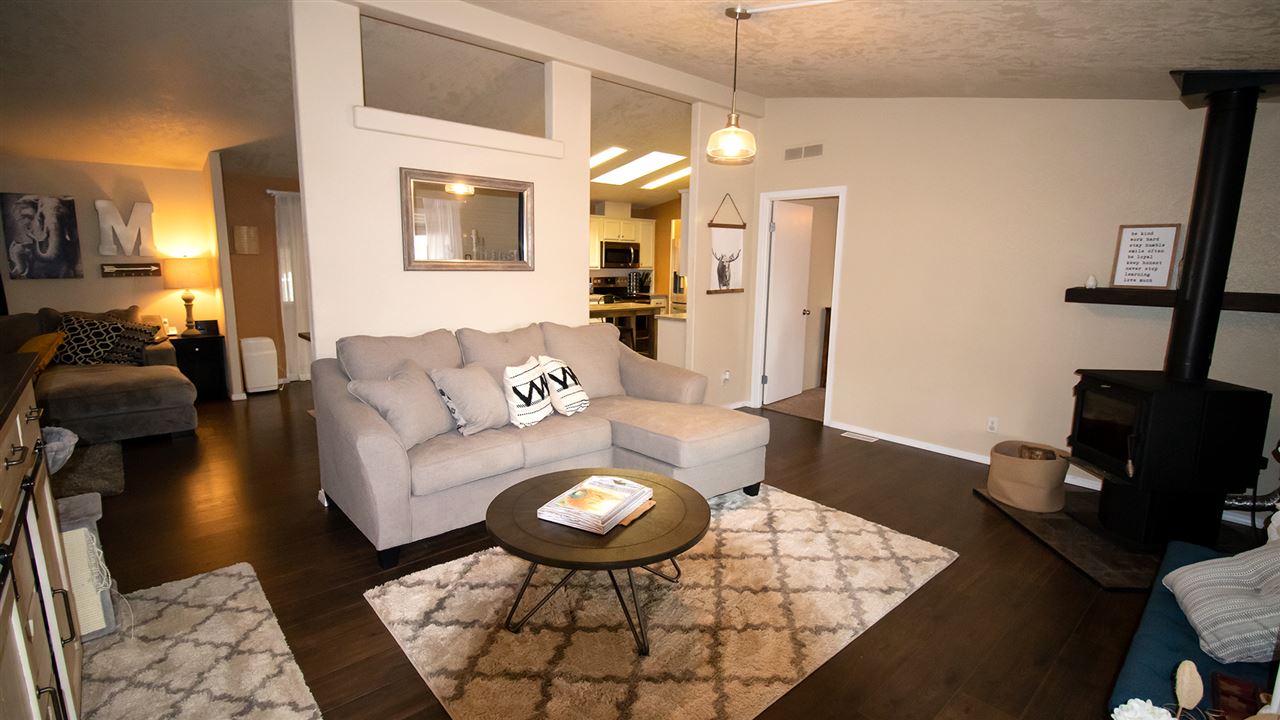 49240 Bull Run Road East Ford, WA 99013 - Photo 4 of 20 Gallery Image 4