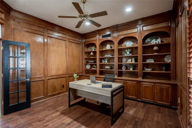 $1,350,000 | 81 The Oval Street, Sugar Land, TX 77479