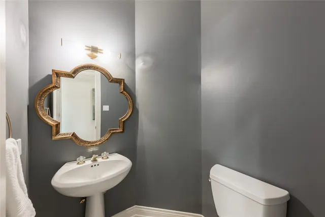 $1,350,000 | 81 The Oval Street, Sugar Land, TX 77479