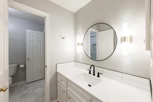 $1,350,000 | 81 The Oval Street, Sugar Land, TX 77479