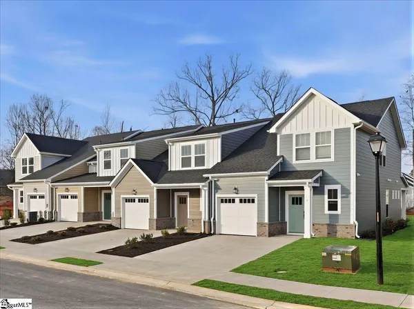 $414,990 | 5 Thurlow Court, Greenville, SC 29615