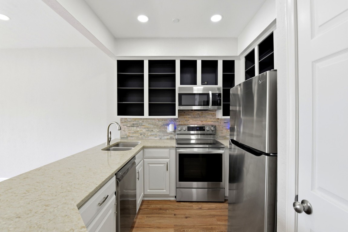 793 Davis Road, Unit 113 League City, TX 77573 - Photo 16 of 39