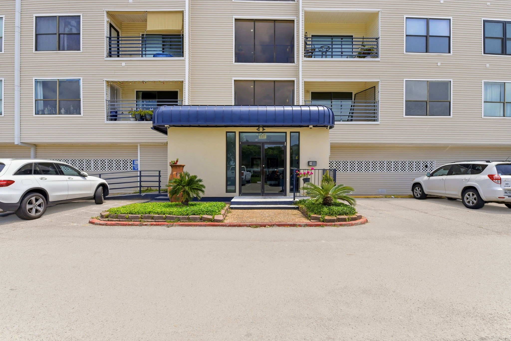 793 Davis Road, Unit 113 League City, TX 77573 - Photo 2 of 39