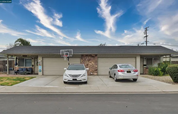 $490,000 | 219 Kingston Lane, Modesto, CA 95354