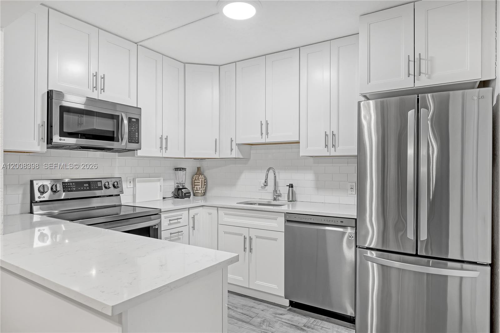 325 Pine Ridge Circle, Unit D1 Greenacres, FL 33463 - Photo 26 of 47