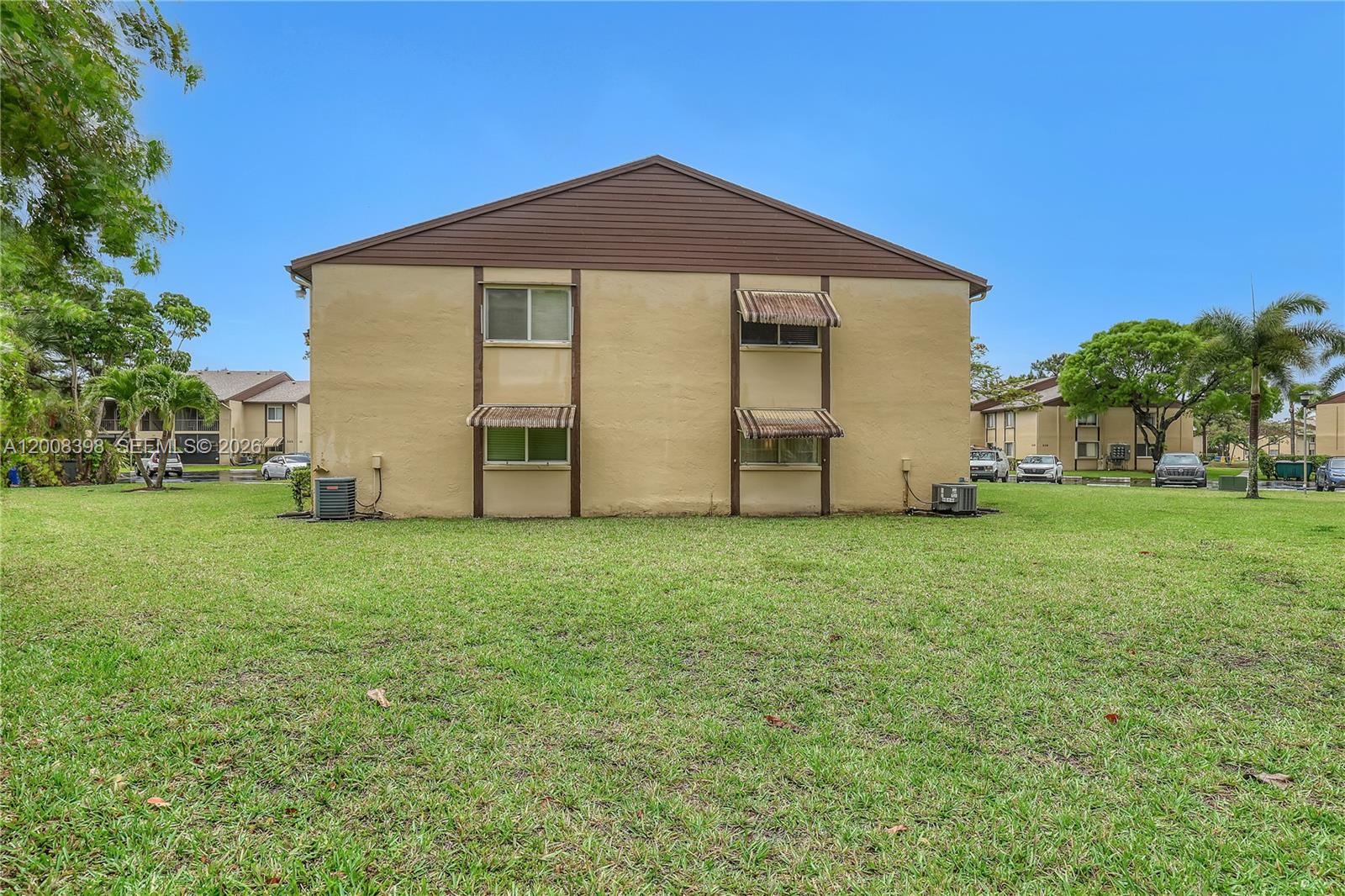 325 Pine Ridge Circle, Unit D1 Greenacres, FL 33463 - Photo 42 of 47