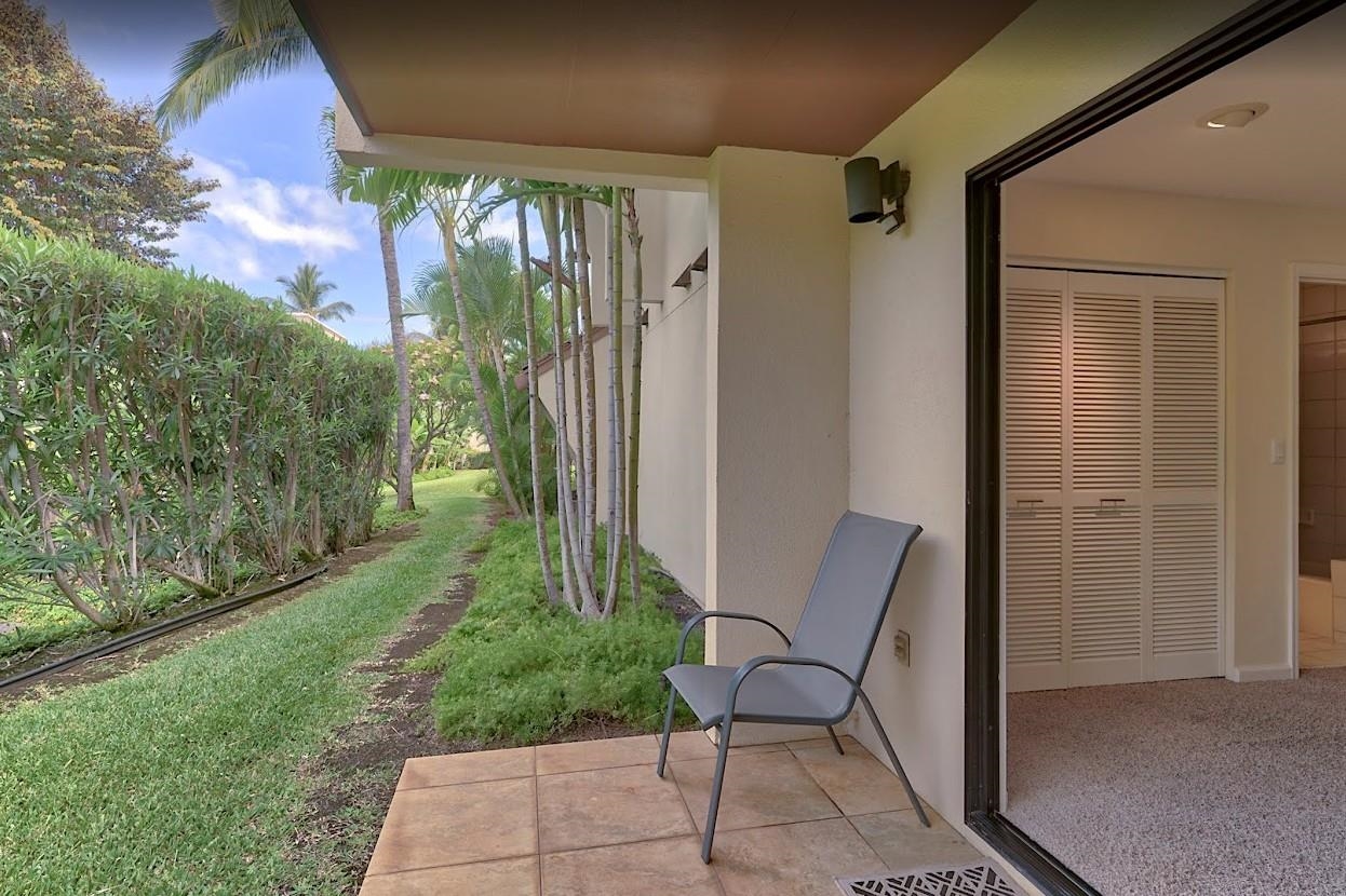 2777 South Kihei Road, Unit D109 Kihei, HI 96753 - Photo 32 of 50 a view of two chairs in the patio