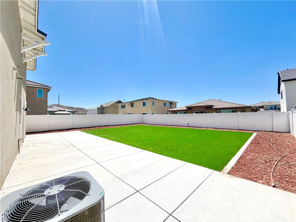 29949 Ballast Road Menifee, CA 92584 - Photo 37 of 41