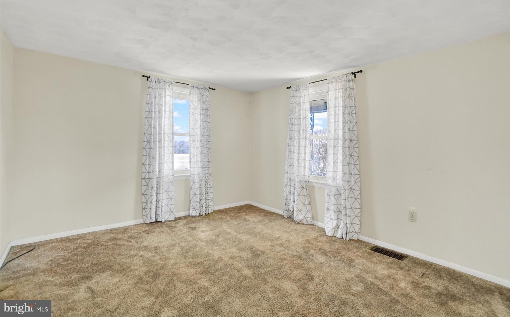 3071 Ruppert Road York, PA 17408 - Photo 6 of 34 Gallery Image 6