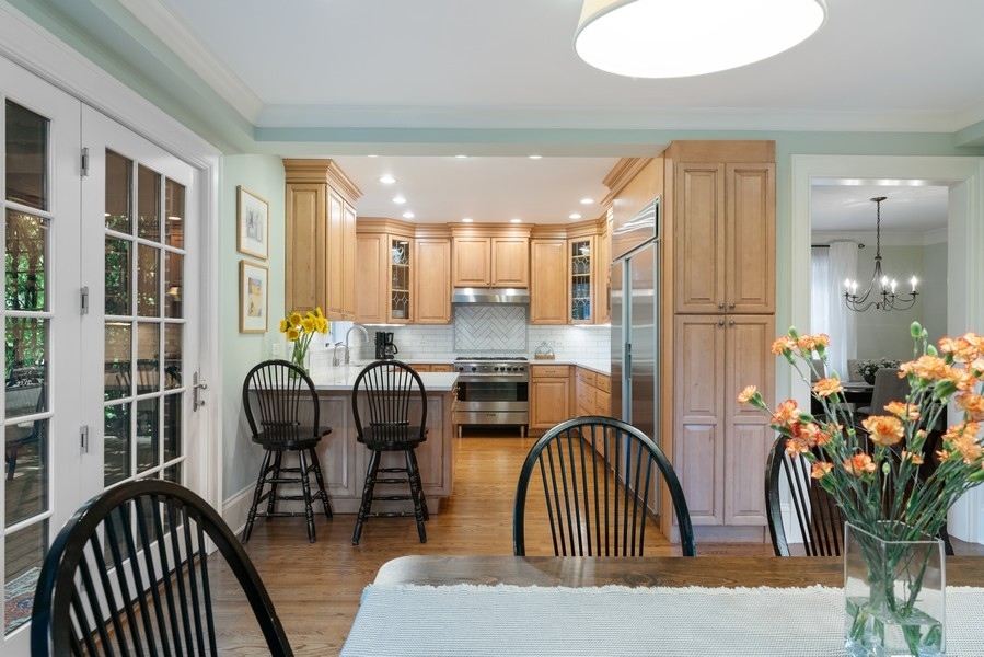 727 Indian Road Glenview, IL 60025 - Photo 11 of 58