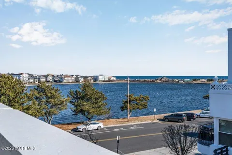 a view of a terrace with skyline