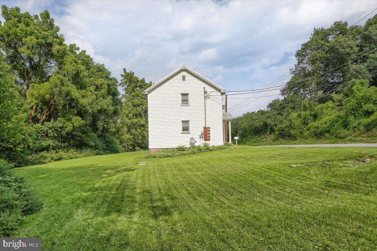 1027 Yocumtown Road Etters, PA 17319 - Photo 48 of 52 Side Yard