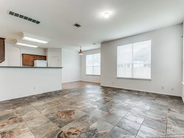 $1,895 | 117 Silent Country, Cibolo, TX 78108