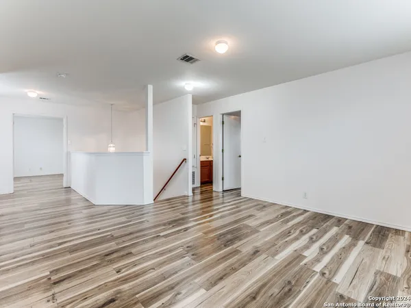 $1,895 | 117 Silent Country, Cibolo, TX 78108