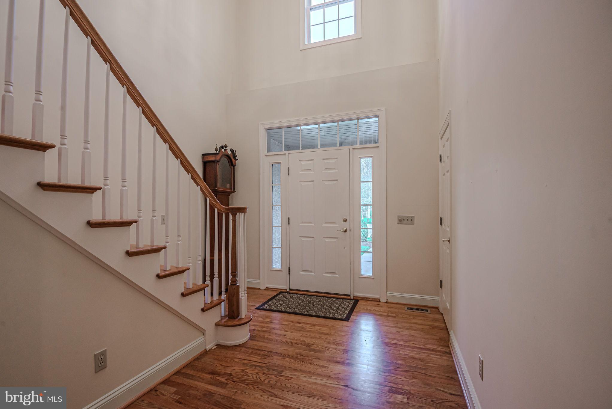 25 Fall Brooke Road Newark, DE 19711 - Photo 4 of 54 a view of entryway with wooden floor