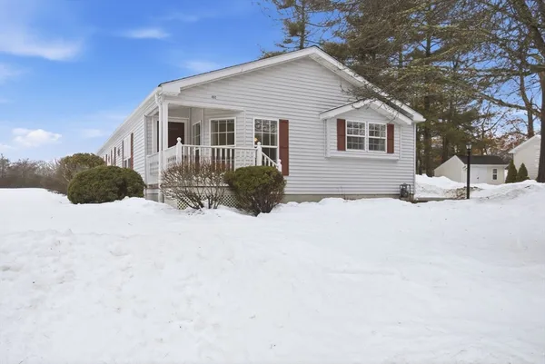 $379,900 | 402 Blueberry Circle, Middleboro, MA 02346