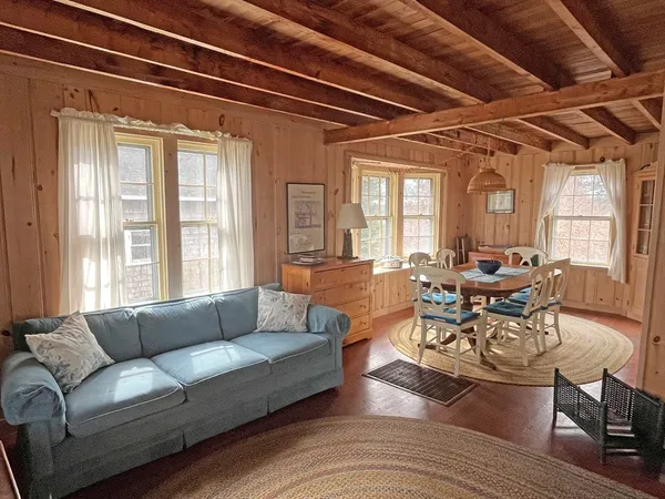 $1,850 | 26 Antassawamock Road, Unit SUMMER, Mattapoisett, MA 02739