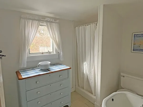 $1,850 | 26 Antassawamock Road, Unit SUMMER, Mattapoisett, MA 02739