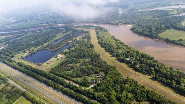 $300,000 | 171 Cleveland Road, Boyce, LA 71409