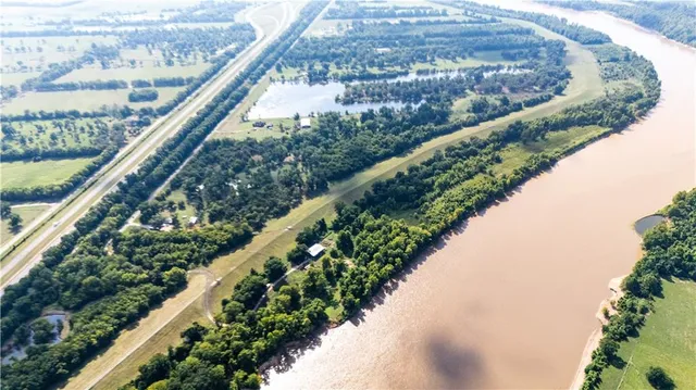 $300,000 | 171 Cleveland Road, Boyce, LA 71409