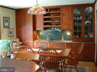 1097 Lavera Road Warminster, PA 18974 - Photo 2 of 5 Gallery Image 2
