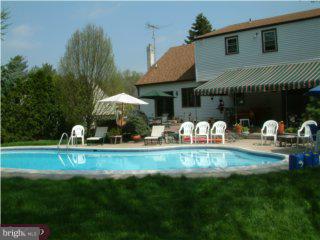 1097 Lavera Road Warminster, PA 18974 - Photo 4 of 5 Gallery Image 4