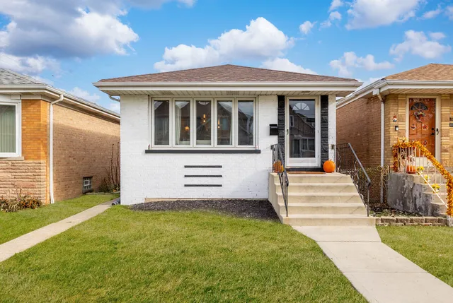 $328,888 | 5105 South Mobile Avenue, Chicago, IL 60638