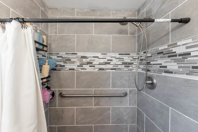 $328,888 | 5105 South Mobile Avenue, Chicago, IL 60638