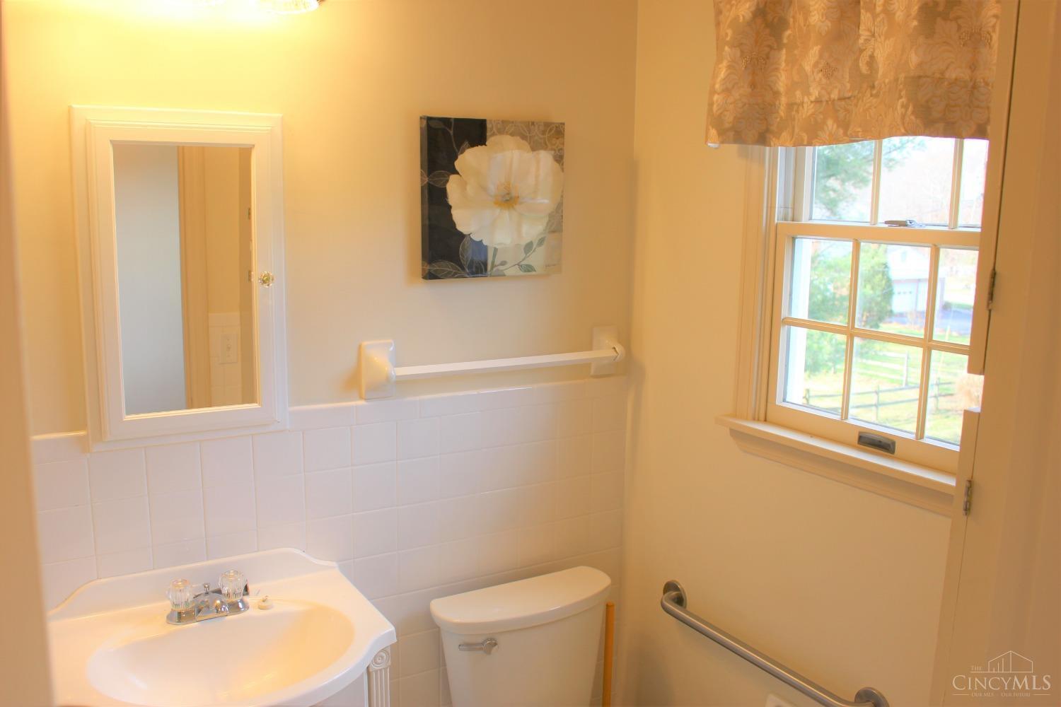 2723 Newtown Road Cincinnati, OH 45244 - Photo 17 of 24 Gallery Image 17