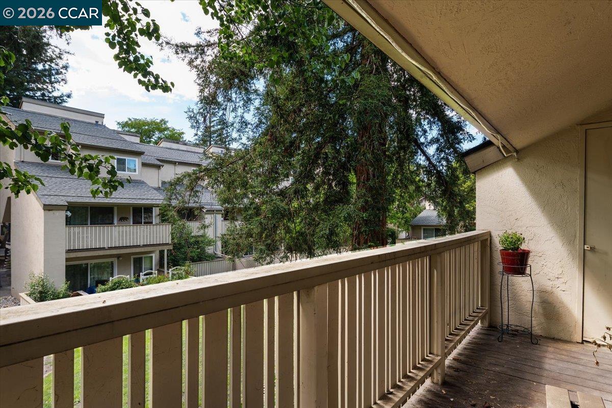 2716 Oak Road, Unit 95 Walnut Creek, CA 94597 - Photo 21 of 37