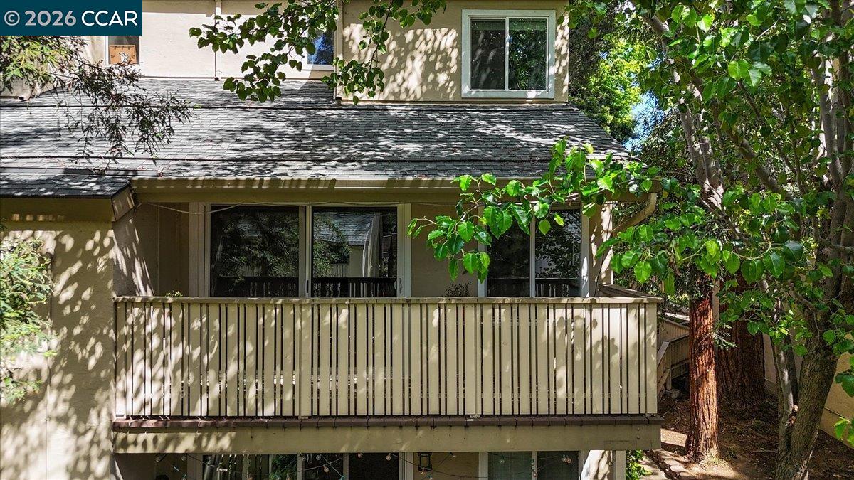 2716 Oak Road, Unit 95 Walnut Creek, CA 94597 - Photo 23 of 37