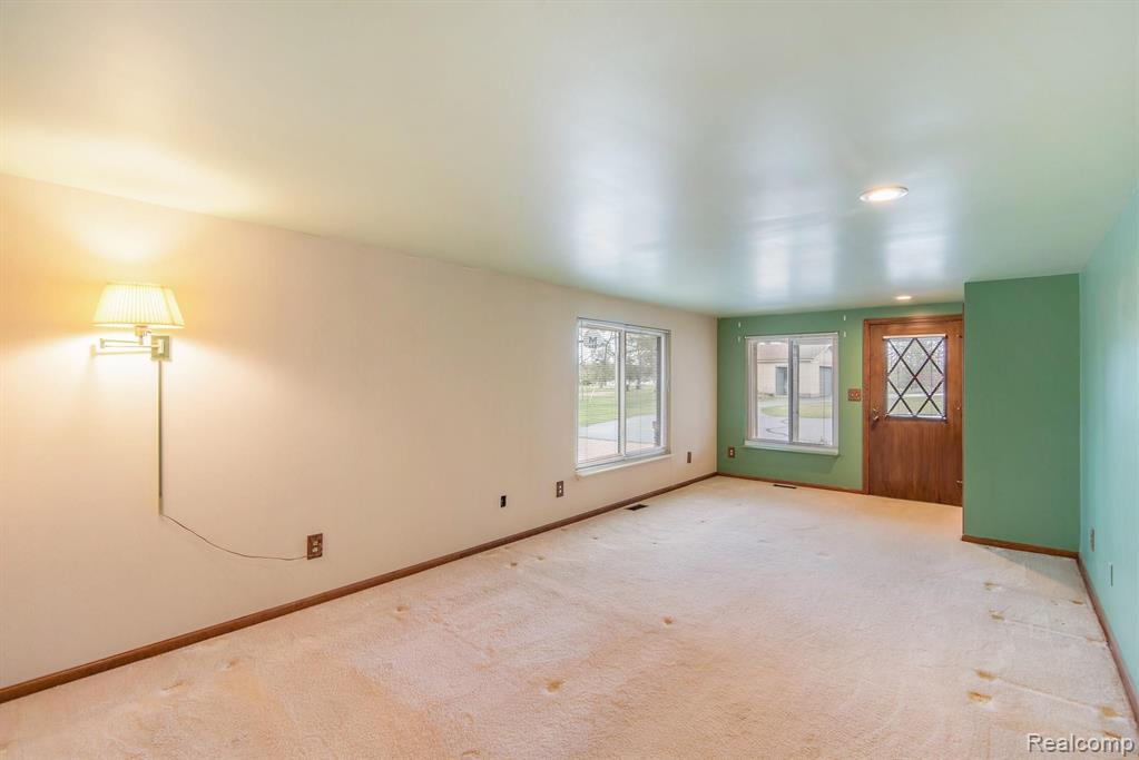 15526 Lobdell Road Linden, MI 48451 - Photo 27 of 42
