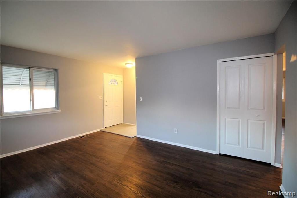 8401 18 18 Mile Road, Unit 159 Sterling Heights, MI 48313 - Photo 18 of 24
