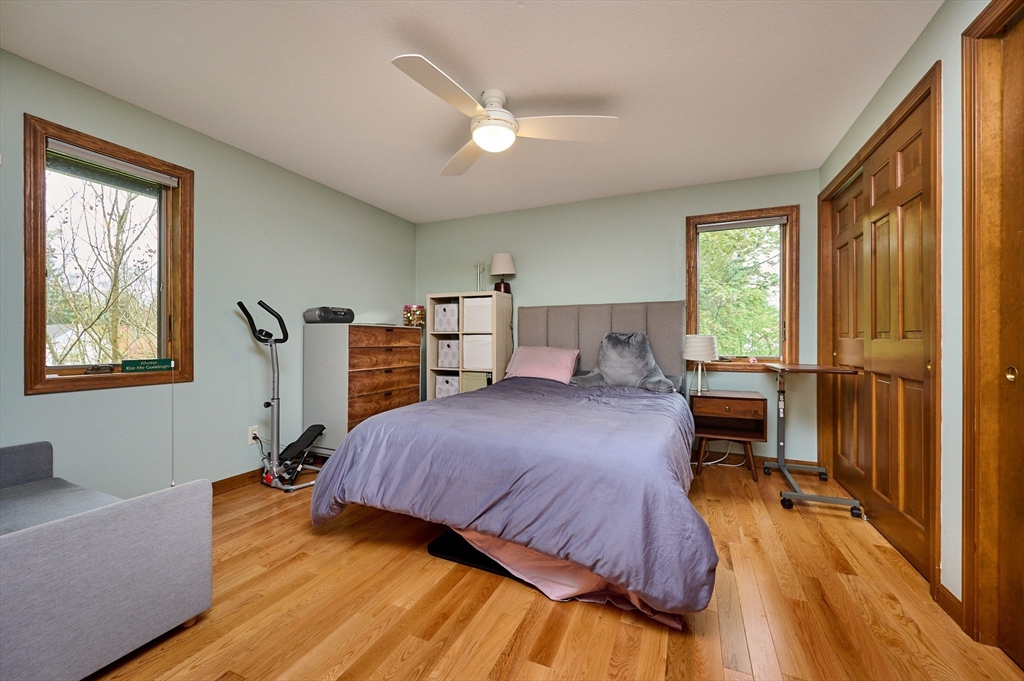 37 Harris Street Amherst, MA 01002 - Photo 19 of 40