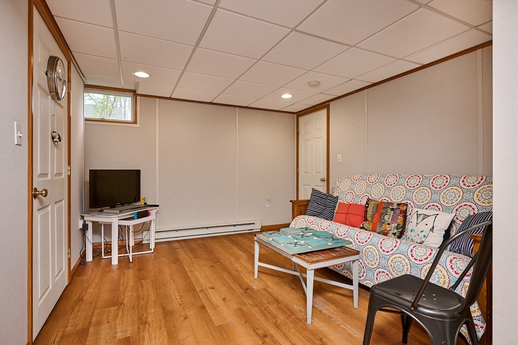 37 Harris Street Amherst, MA 01002 - Photo 26 of 40