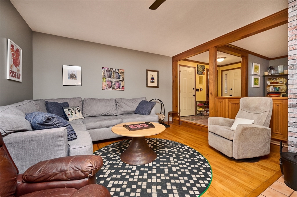 37 Harris Street Amherst, MA 01002 - Photo 5 of 40