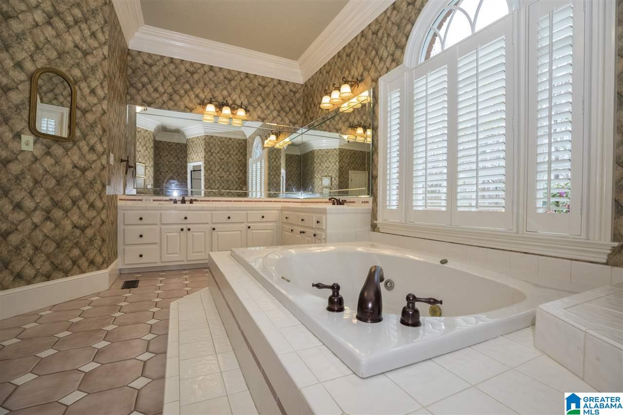 401 Woodward Road Trussville, AL 35173 - Photo 15 of 31
