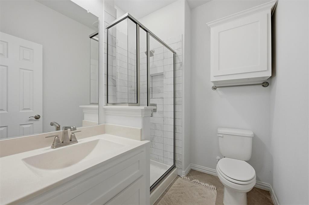 809 Violet Way Celina, TX 75009 - Photo 25 of 38 Downstairs guest bath