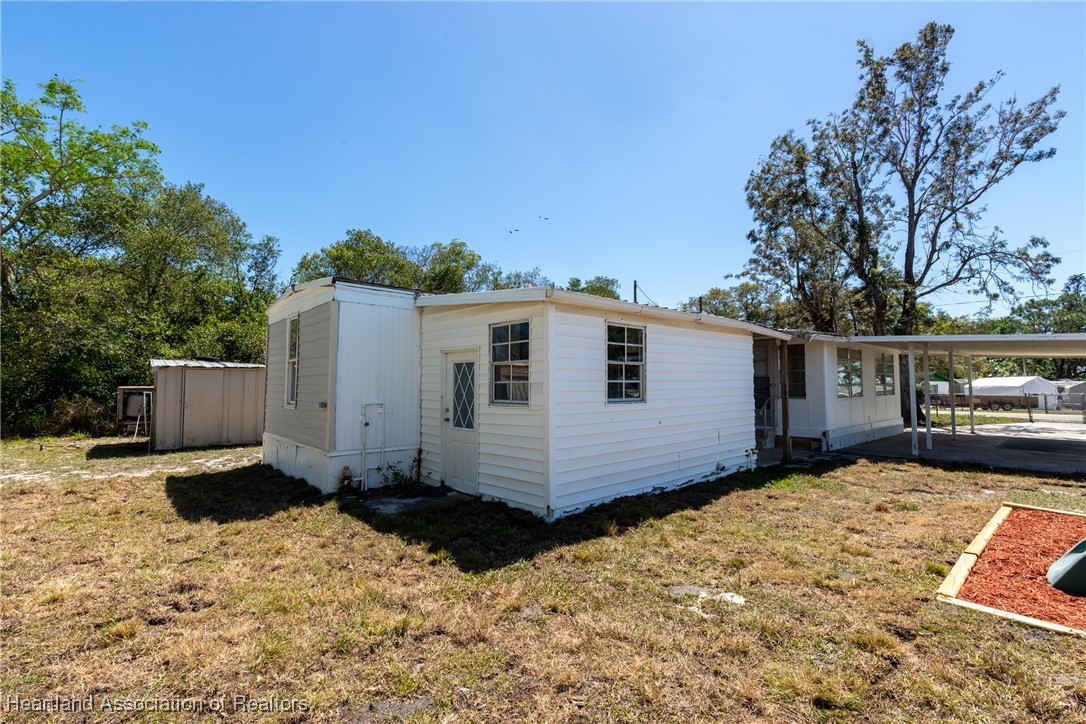 1961 Shore Road Avon Park, FL 33825 - Photo 11 of 37 Gallery Image 11