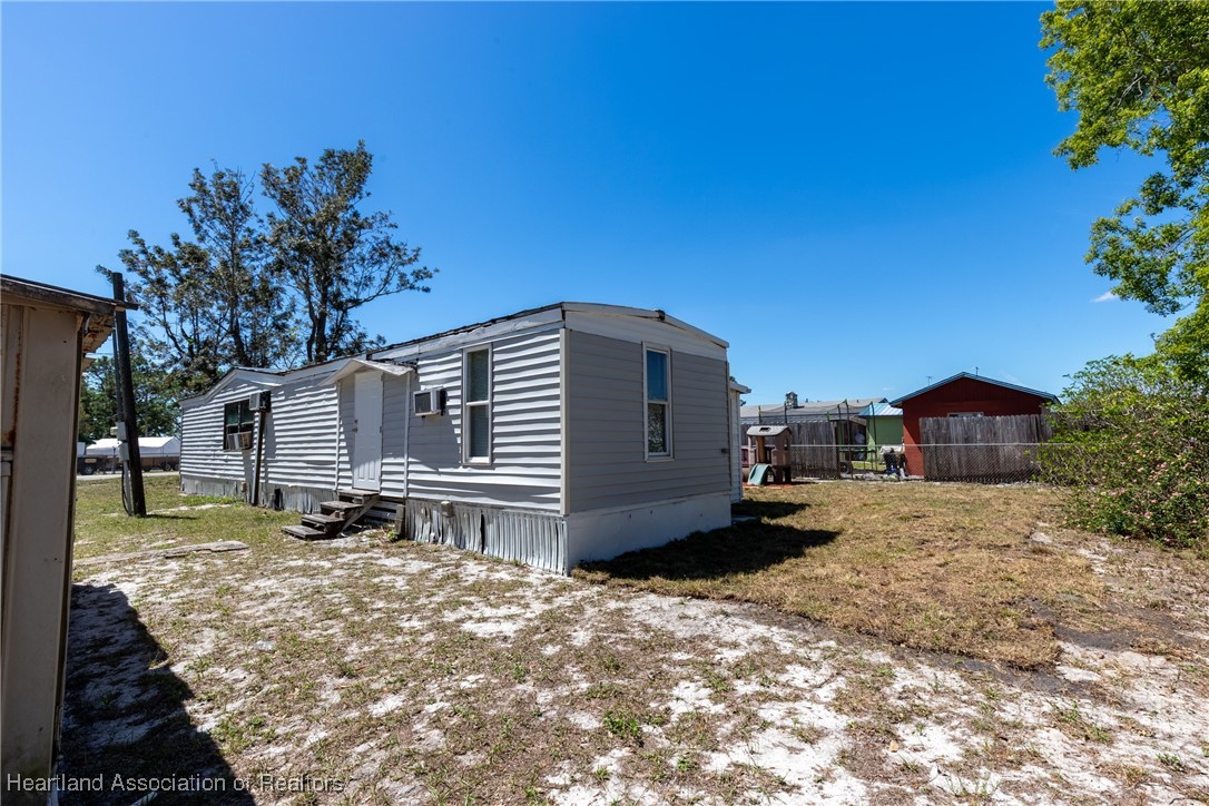 1961 Shore Road Avon Park, FL 33825 - Photo 10 of 37 Gallery Image 10