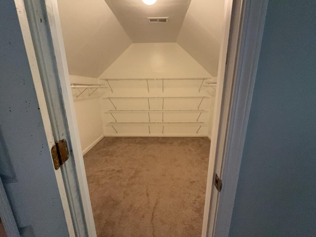 1009 Edgefield Street Columbia, SC 29201 - Photo 13 of 19 Walk In