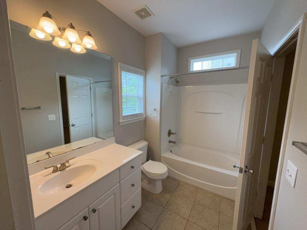 1009 Edgefield Street Columbia, SC 29201 - Photo 17 of 19 Bath