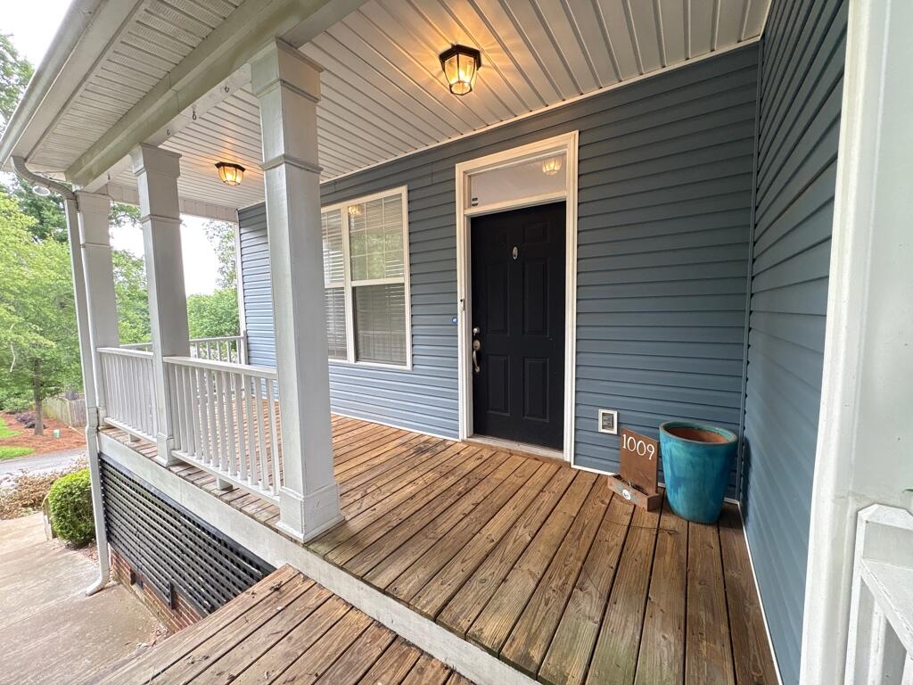 1009 Edgefield Street Columbia, SC 29201 - Photo 3 of 19 Entry