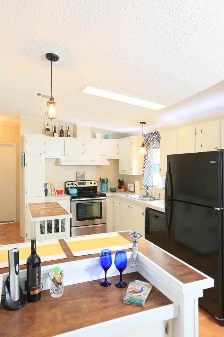 1021 Sebastian Road Barefoot Bay, FL 32976 - Photo 14 of 32 14 1021 Sebastian Rd - Kitchen - View 2j
