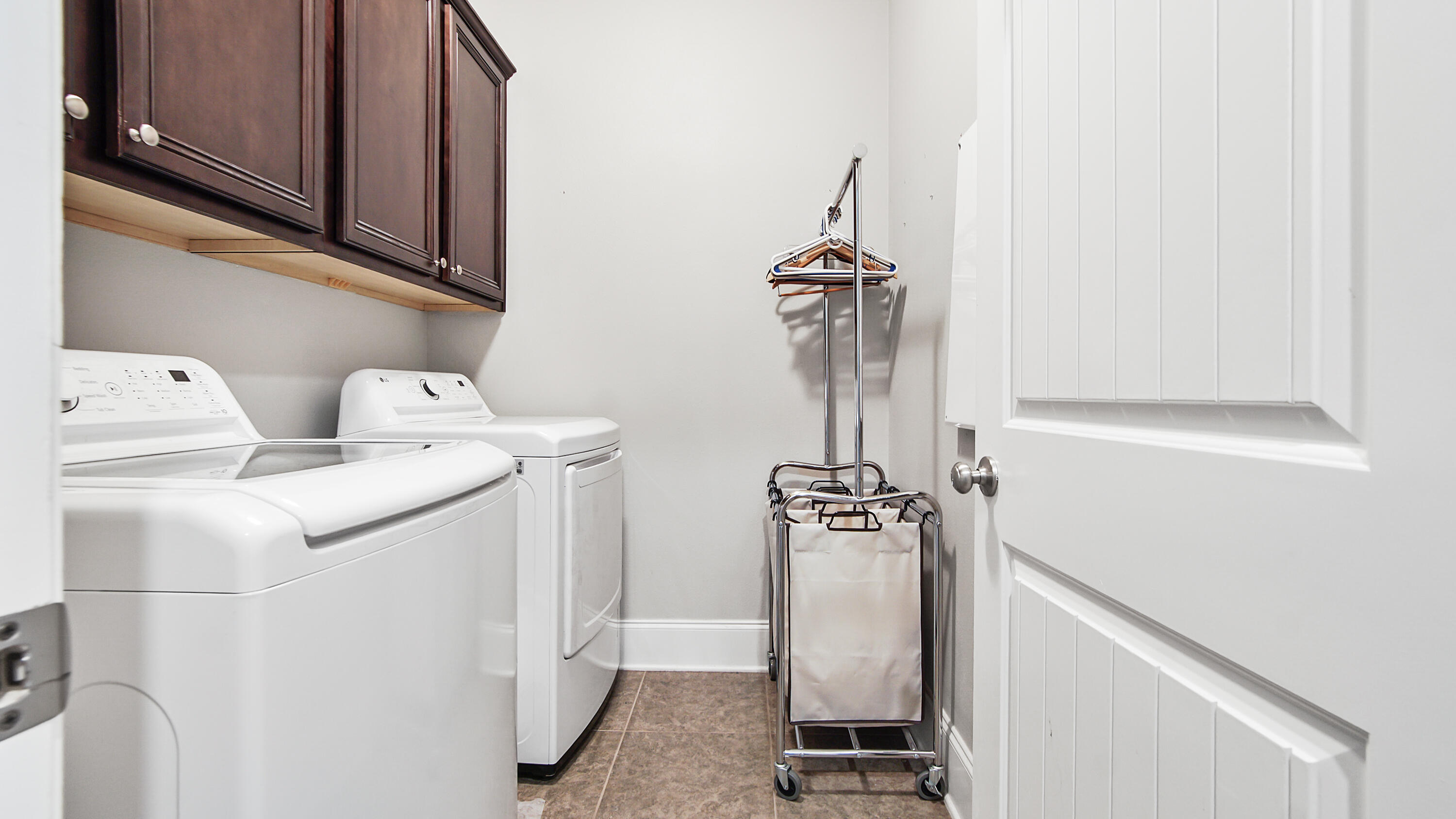 906 Symphony Way Freeport, FL 32439 - Photo 41 of 68 Laundry Room