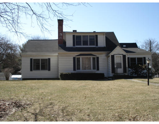 173 Pelham Road Amherst, MA 01002 - Photo 1 of 21