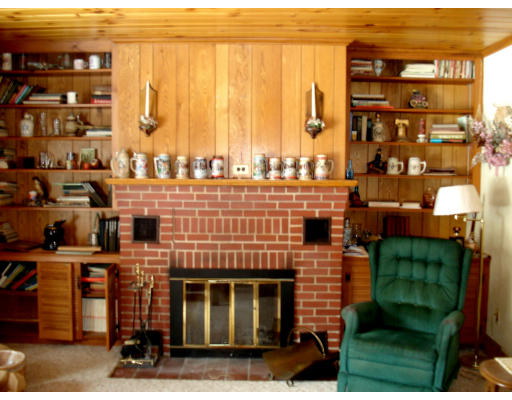 173 Pelham Road Amherst, MA 01002 - Photo 11 of 21