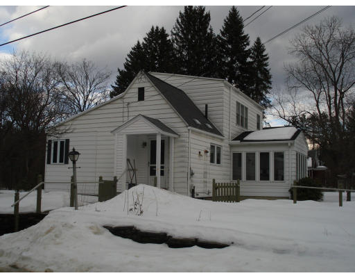 173 Pelham Road Amherst, MA 01002 - Photo 3 of 21